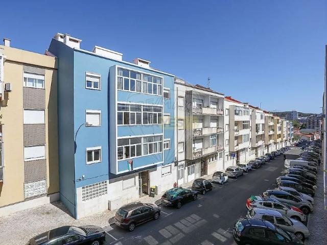 Apartamento alugar em Benfica, Lisboa