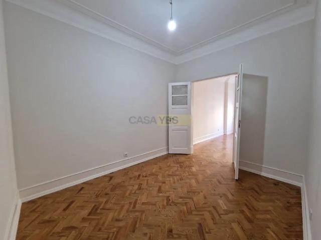 Apartamento alugar em Campo de Ourique, Lisboa