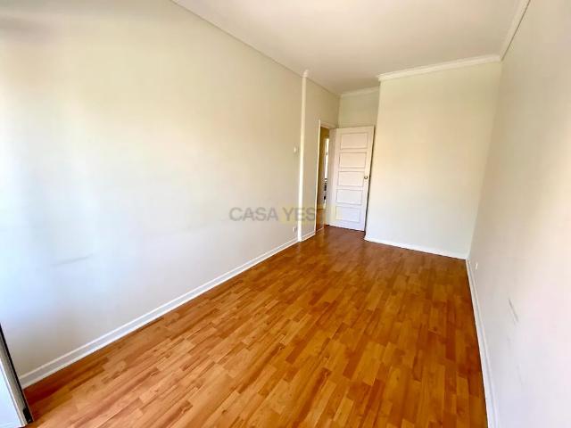 Apartamento alugar em Bairro de Campolide, Lisboa