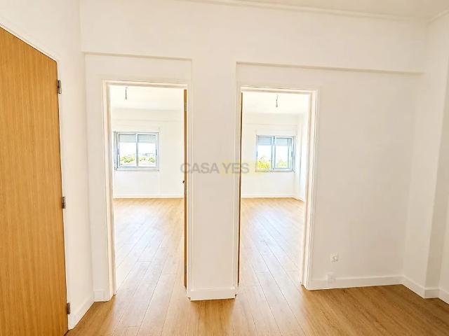 Apartamento alugar em Bairro Vale do Forno, Odivelas