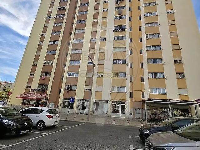 Apartamento alugar em Carregado e Cadafais, Alenquer
