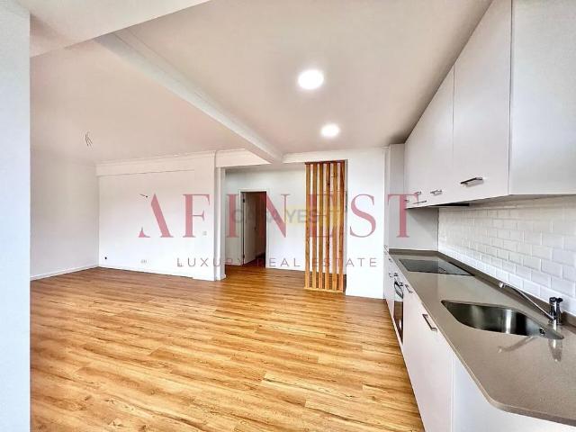 Apartamento alugar em Fontaínhas, Cascais