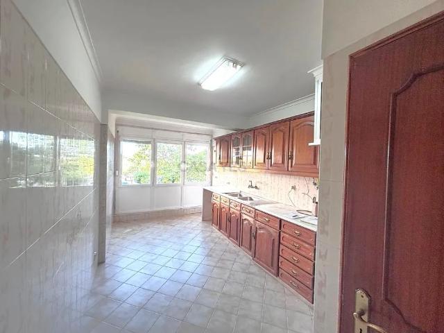 Apartamento alugar em Carcavelos, Cascais