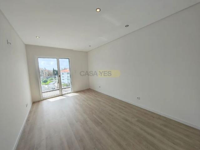 Apartamento alugar em Carcavelos, Cascais