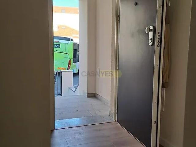 Apartamento alugar em Centro Urbano Comercial de Carcavelos, Cascais