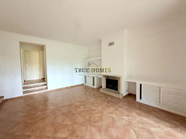 Apartamento alugar em Almada, Setúbal
