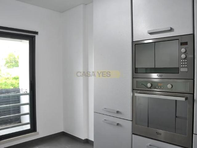 Apartamento alugar em Quinta do Janeiro, Almada