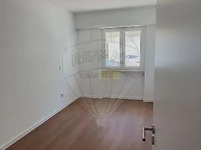 Apartamento alugar em Santa Clara, Lisboa