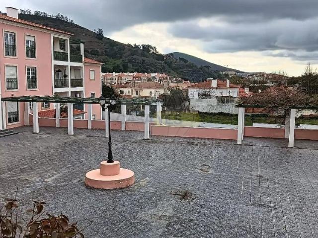 Apartamento alugar em Venda do Pinheiro e Santo Estêvão das Galés, Mafra
