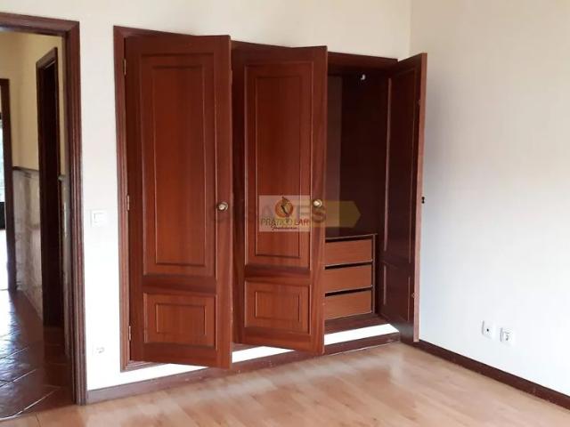 Apartamento alugar em Oliveira Do Bairro, Aveiro