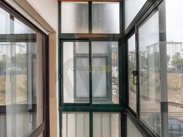 Apartamento alugar em Rio de Mouro, Lisboa