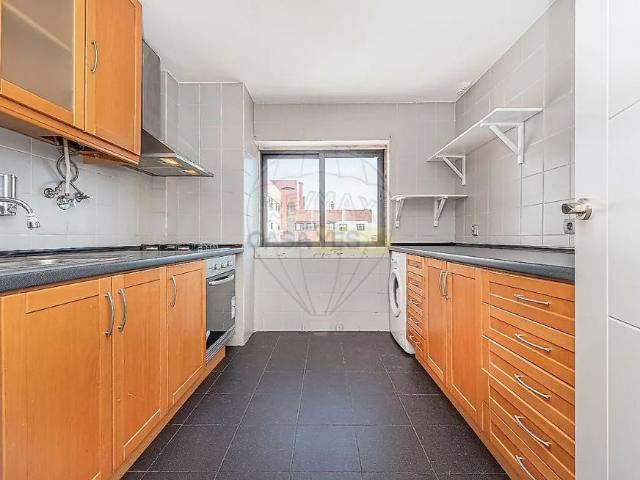 Apartamento alugar em Matarraque, Cascais