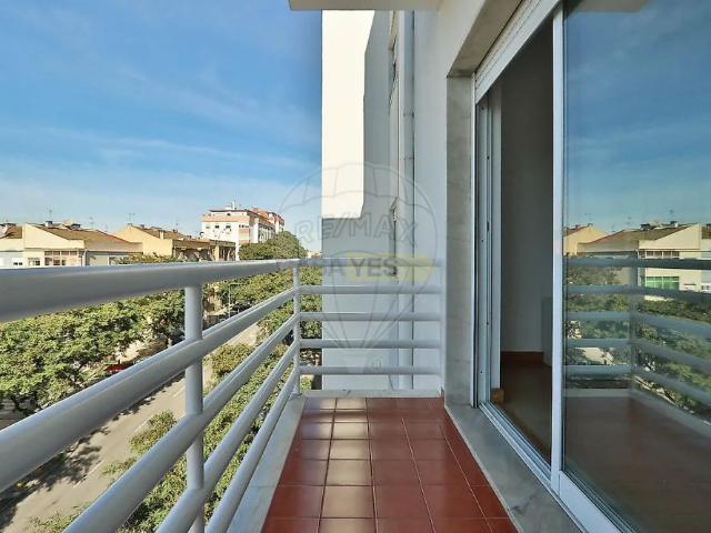 Apartamento alugar em Fonte do Lavra, Setúbal