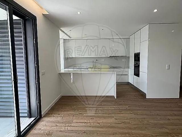 Apartamento alugar em Coimbra (Sé Nova, Santa Cruz, Almedina e São Bartolomeu), Coimbra