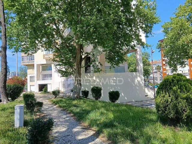 Apartamento alugar em Carriche, Lisboa
