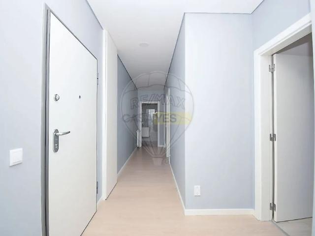 Apartamento alugar em Urbanização Casas do Lago, Amadora
