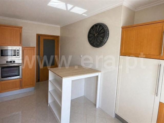 Apartamento alugar em Ribeirada, Odivelas
