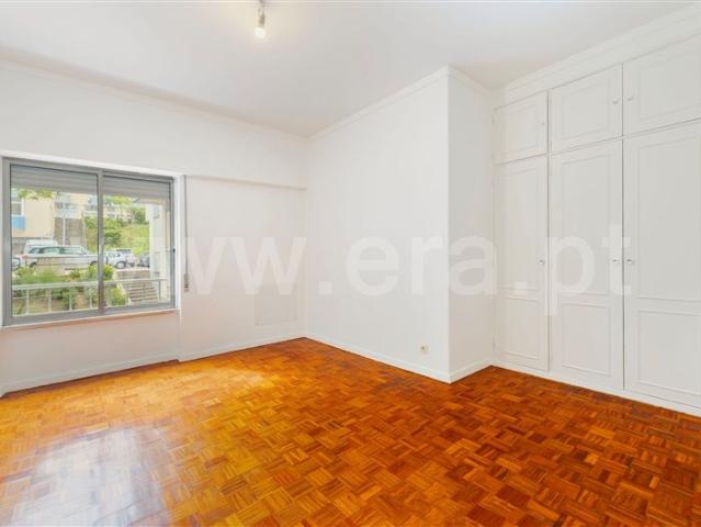 Apartamento alugar em Núcleo Urbano Histórico de Algés, Oeiras