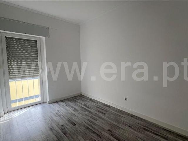 Apartamento alugar em Núcleo Urbano Histórico de Oeiras, Oeiras
