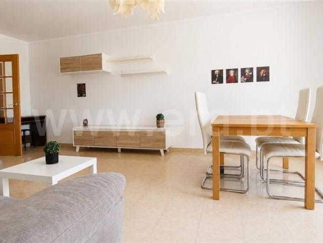 Apartamento alugar em Quelfes, Olhão
