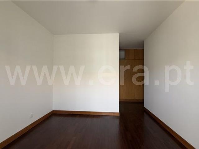 Apartamento alugar em Barreiros, Funchal
