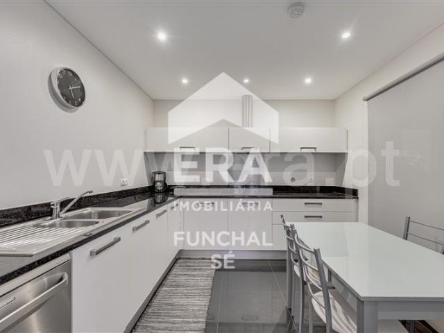 Apartamento alugar em Avista Navios, Funchal