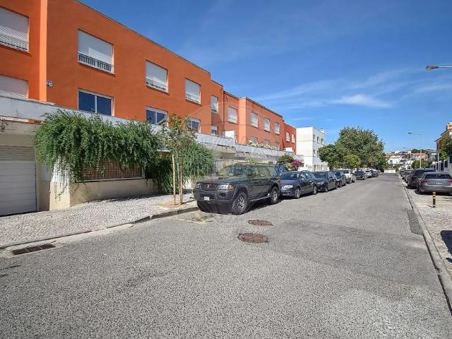 Apartamento alugar em Cabeço de Bicesse, Cascais