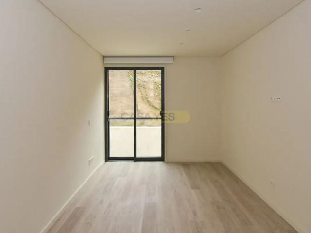 Apartamento alugar em Porto, Aldoar