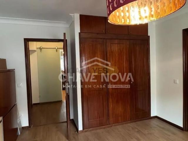 Apartamento alugar em Conjunto Urbano da Ribeira, Porto