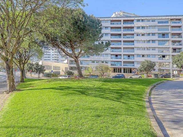 Apartamento alugar em Porto, Aldoar