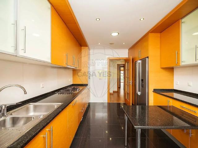 Apartamento alugar em Quinta Grande, Amadora