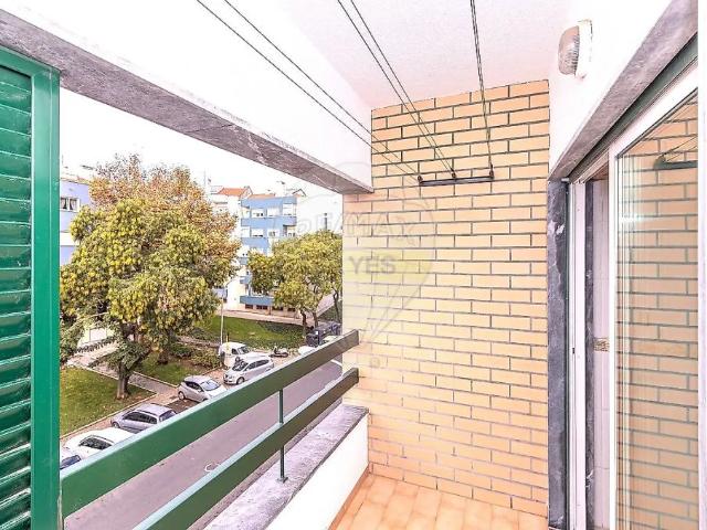 Apartamento alugar em Núcleo Urbano Histórico de Oeiras, Oeiras
