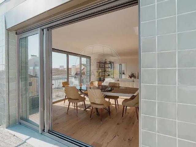 Apartamento alugar em Núcleo Urbano Histórico de Oeiras, Oeiras