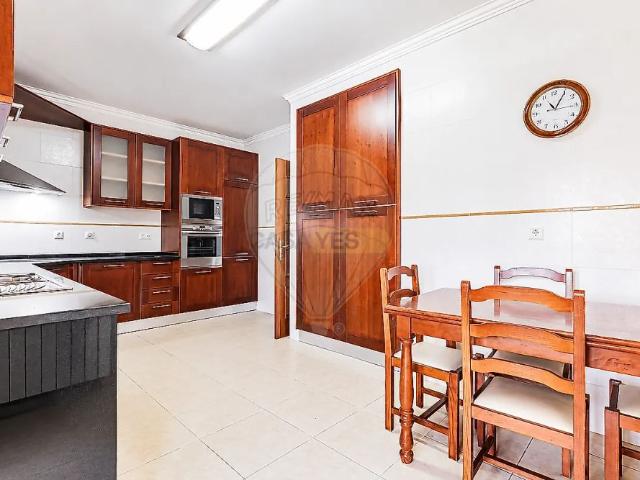 Apartamento alugar em Serração de Vale de Lobos, Sintra
