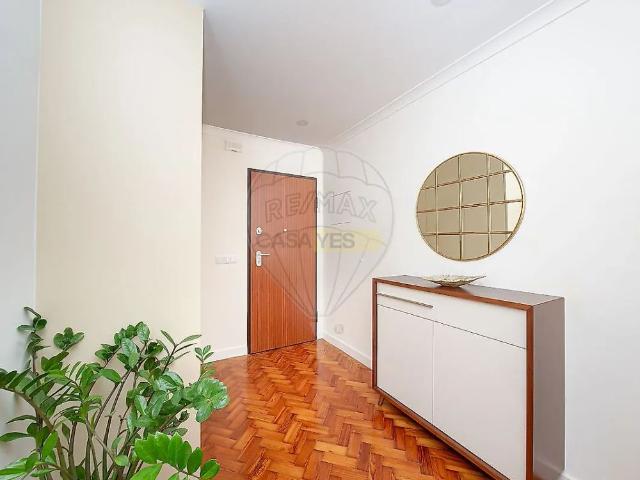 Apartamento alugar em Bairro de São Miguel, Lisboa