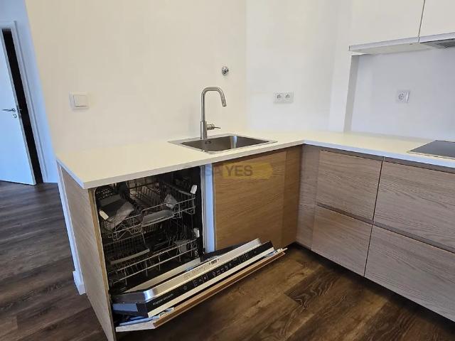 Apartamento alugar em Bairro de São Miguel, Lisboa