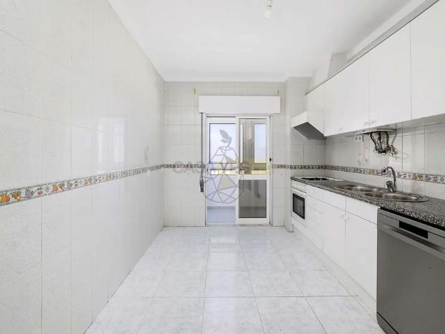 Apartamento alugar em Praia de Alvor, Portimão
