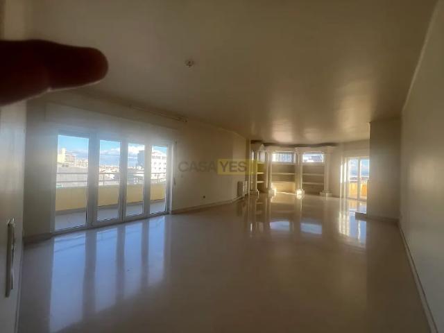 Apartamento alugar em Avenidas Novas, Lisboa