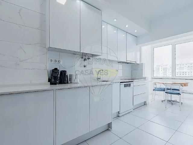 Apartamento alugar em São Francisco Xavier, Lisboa