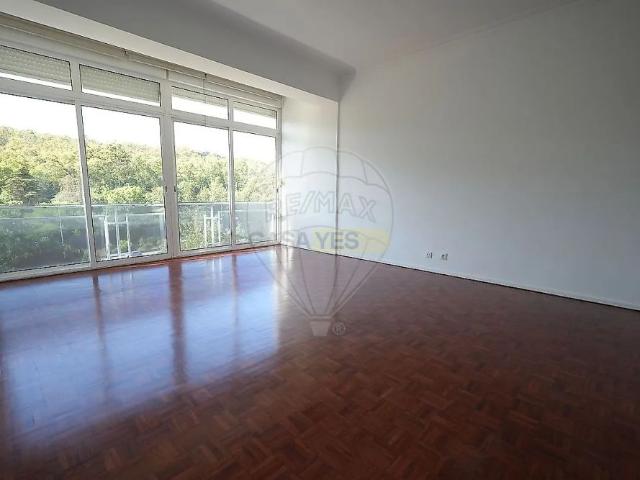 Apartamento alugar em Benfica, Lisboa