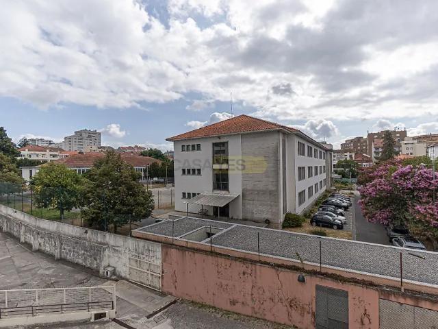 Apartamento alugar em São Crispim, Porto