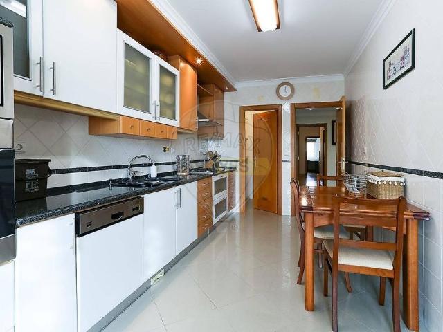 Apartamento alugar em Jardins da Parede, Cascais