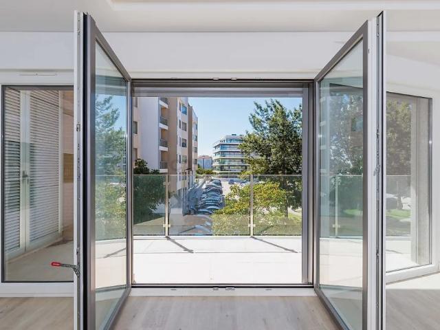 Apartamento alugar em Carcavelos, Cascais