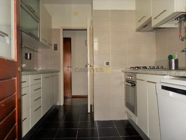 Apartamento alugar em Bairro do Rosário, Cascais