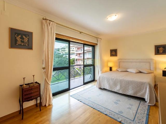 Apartamento alugar em Santo António do Estoril, Cascais