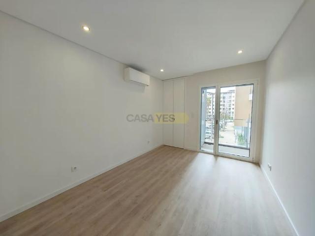 Apartamento alugar em Carcavelos, Cascais