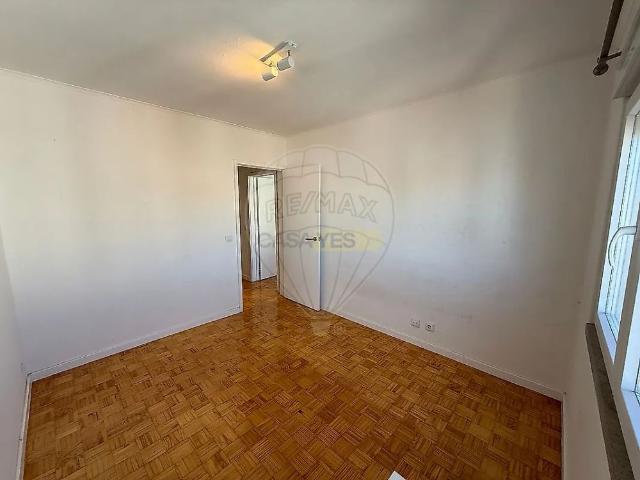 Apartamento alugar em Encosta do Sol, Amadora