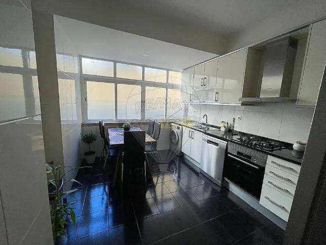 Apartamento alugar em Lapa, Lisboa