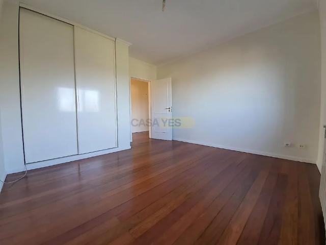 Apartamento alugar em Guarda