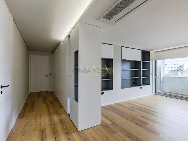 Apartamento alugar em Porto, Lordelo Do Ouro